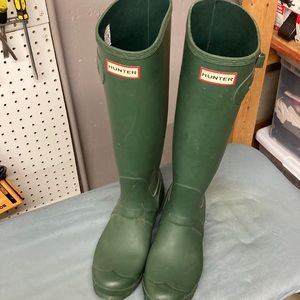 Green Hunter Boots size 8M/9F